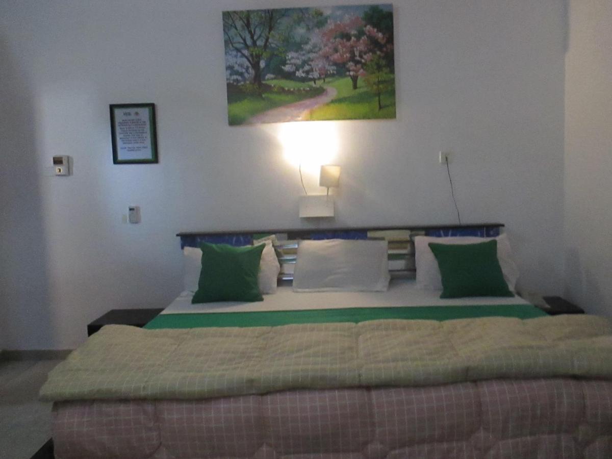 Hgl Guest House East Legon Exteriér fotografie