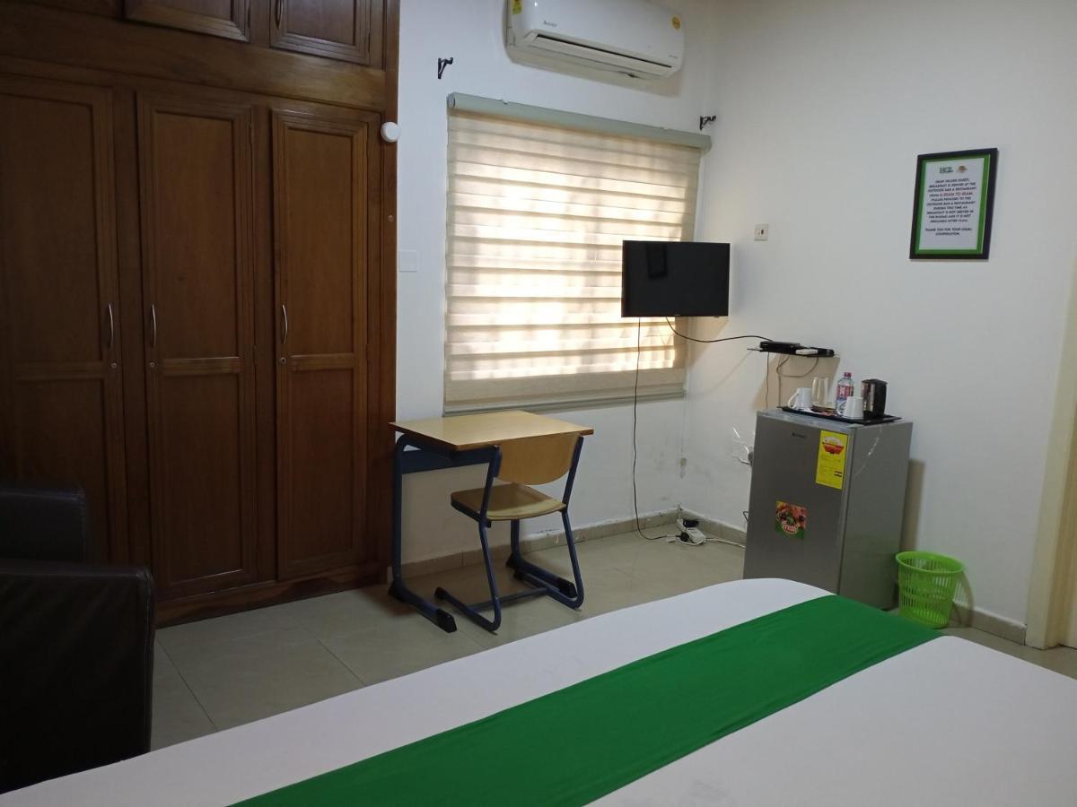 Hgl Guest House East Legon Exteriér fotografie